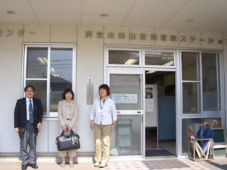 施設の正面玄関