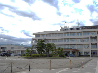 上市町役場外観