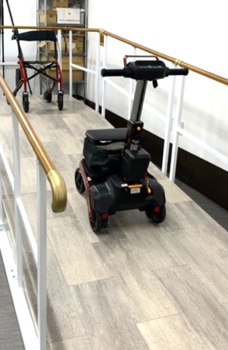 移動支援ロボットRT1とRT2の画像